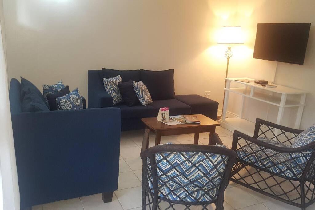 Negril Condo By The Beach Apt. 194 Point Village Экстерьер фото