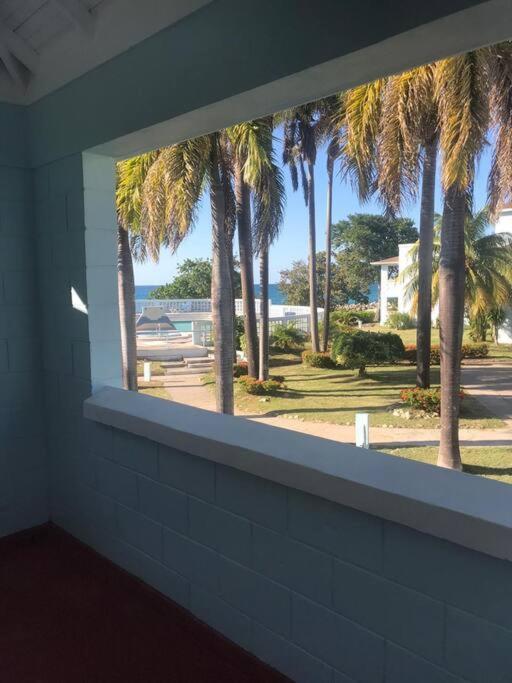 Negril Condo By The Beach Apt. 194 Point Village Экстерьер фото